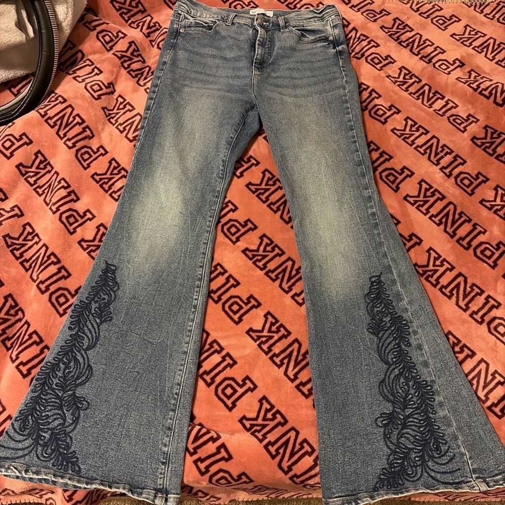 Blue Flared Women Jeans with Lace Detail